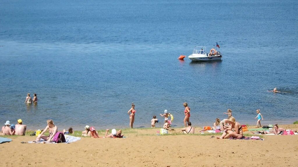 Где купаться в июле. Пляжи Москвы. Центральный пляж.
