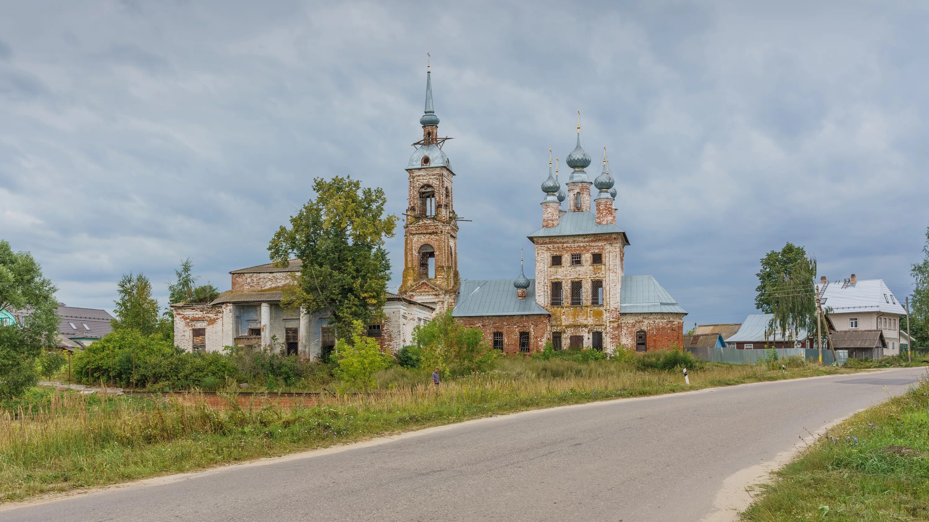 Погода шуйское вологодская область на неделю. Село шуйское пляж. Сухона река село шуйское. Храм святой троицы шуйское. Погода шуйское вологодская область на неделю.