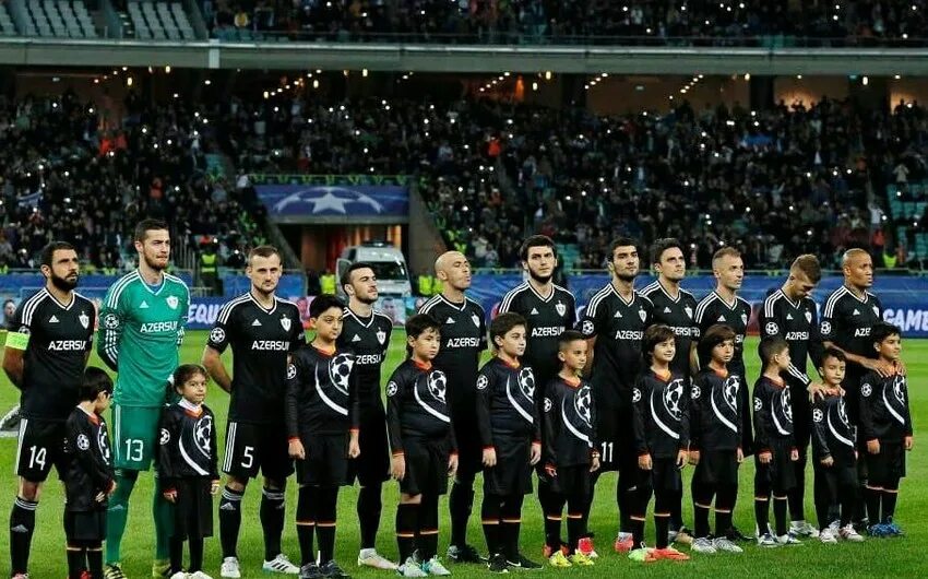 Garabg футбольная команда. Qarabag FC. ФК Карабах состав. Qarabag UEFA. Карабах команда футбол