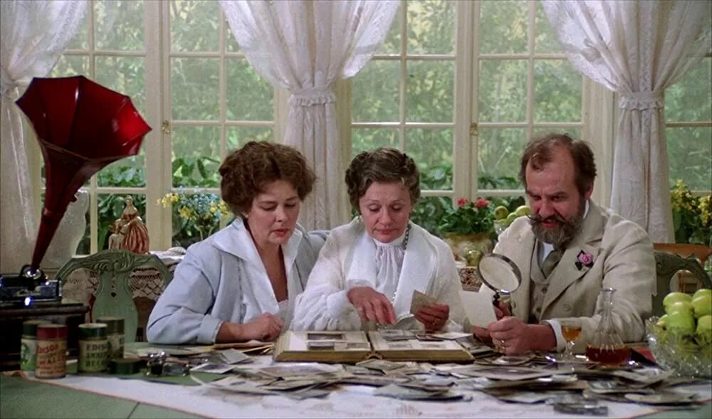 Фанни бергман. Фанни и александер (1982).