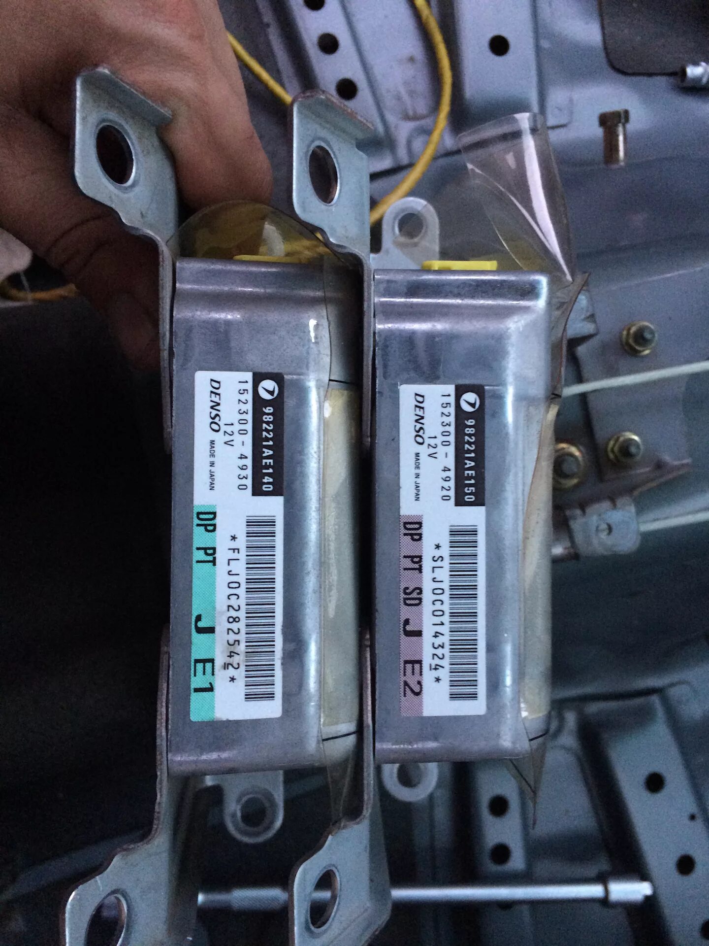 Ровер 75 где находится блок аирбаг Airbag Electronic Control Unit (ECU) (Hyundai Tucson 1 2005-2010: Body: Airbags)