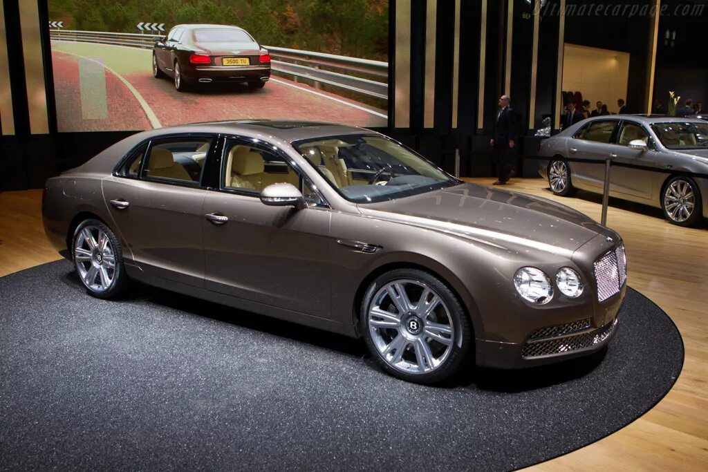 2013 Bentley Continental Flying Spur. Bentley Flying Spur 2013. Бентли Континенталь Флаинг Спур 2013.