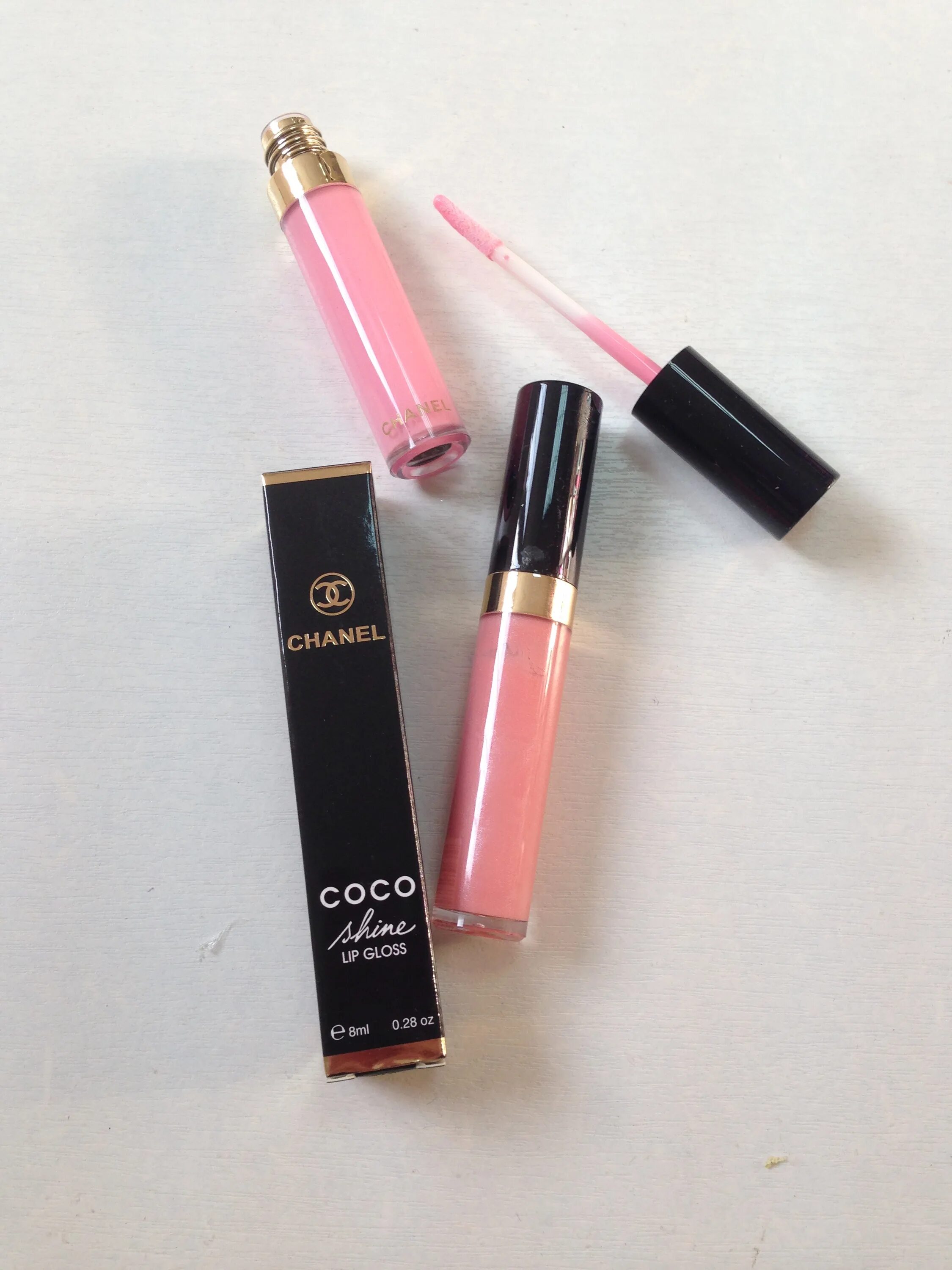 Chanel rouge allure gloss 18. Chanel gloss. Chanel rouge coco gloss 119. Chanel rouge coco gloss 106 amarena. Chanel coco gloss 804.