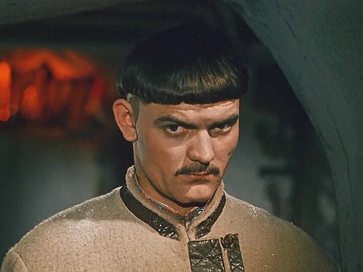 Вечера н а хуторе близ деканьки вакуда. Кузнец из вечера на хуторе близ диканьки. Кузнец из вечера на хуторе близ диканьки. Юрий тавров - вакула. Вечера на хуторе близ диканьки фильм 1961 кузнец вакула.