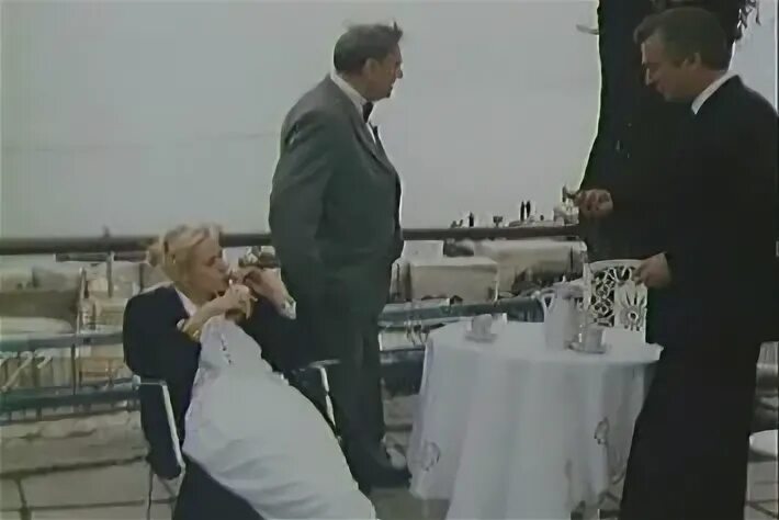Люкс для генерала с девочкой. Номер люкс для генерала с девочкой 1991. номер «люкс» для генерала с девочкой. генерала с девочкой горячие кадры.