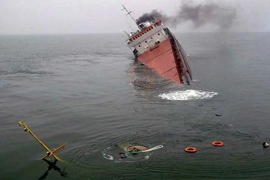 Почему на судах предназначенных для экспедиций. Катастрофа на черном море Волго Балт. Затонувший корабль Волго Балт. Приморско Ахтарск затонувший корабль.
