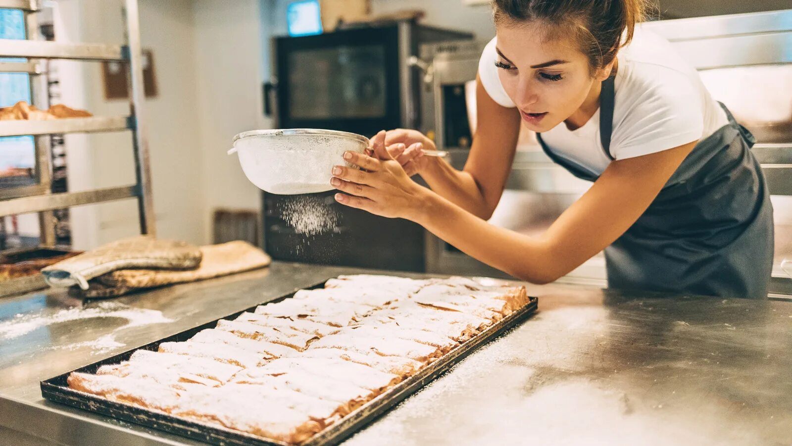 Bake Cake. Cooking Cake. Bake картинка. Starting Baking a Cake аракин.