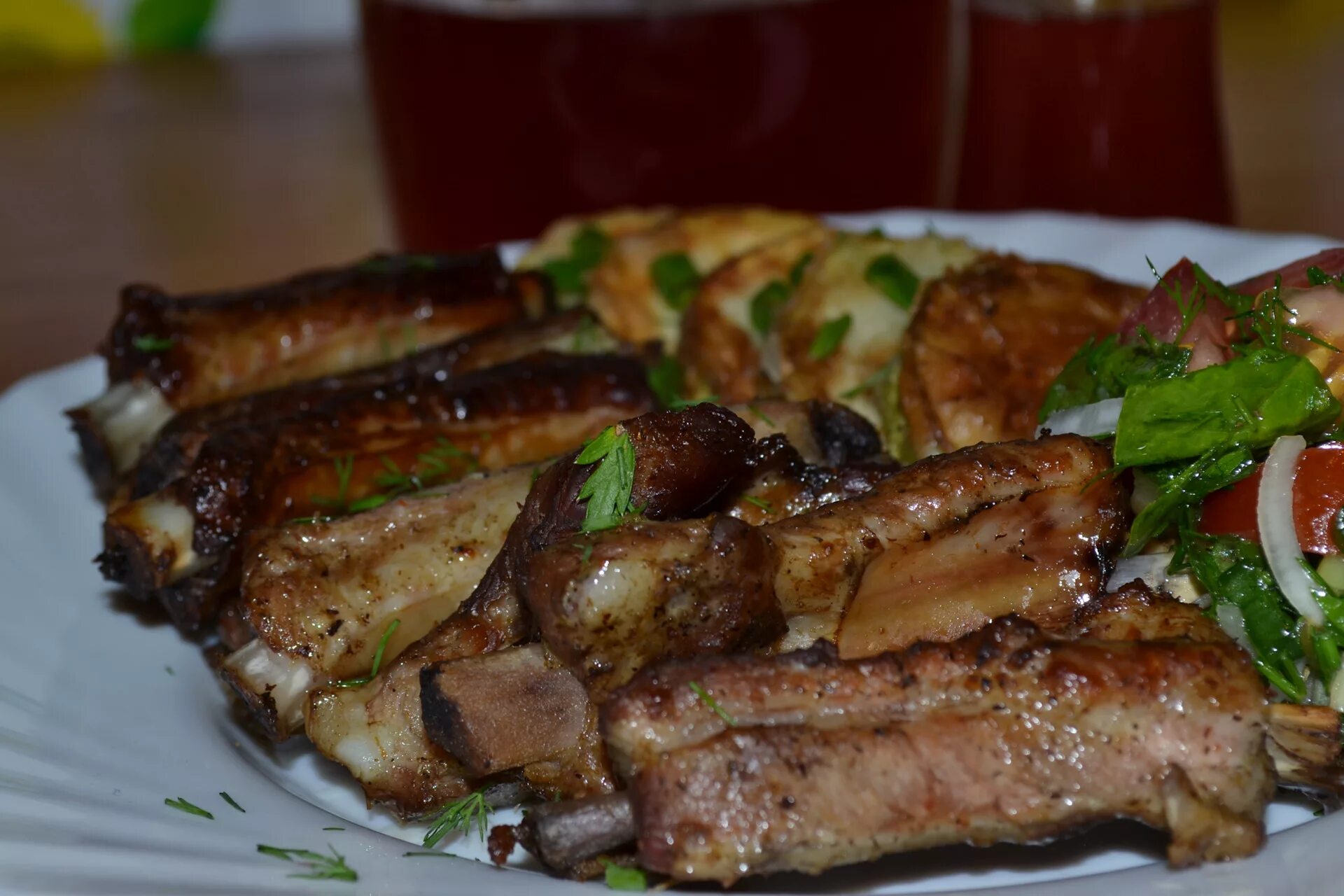 Что можно приготовить из копченых ребрышек. Копчёные рёбрышки. Что можно приготовить из копченых ребрышек. Что можно приготовить из копченых ребрышек. Копчёные рёбрышки что можно приготовить.