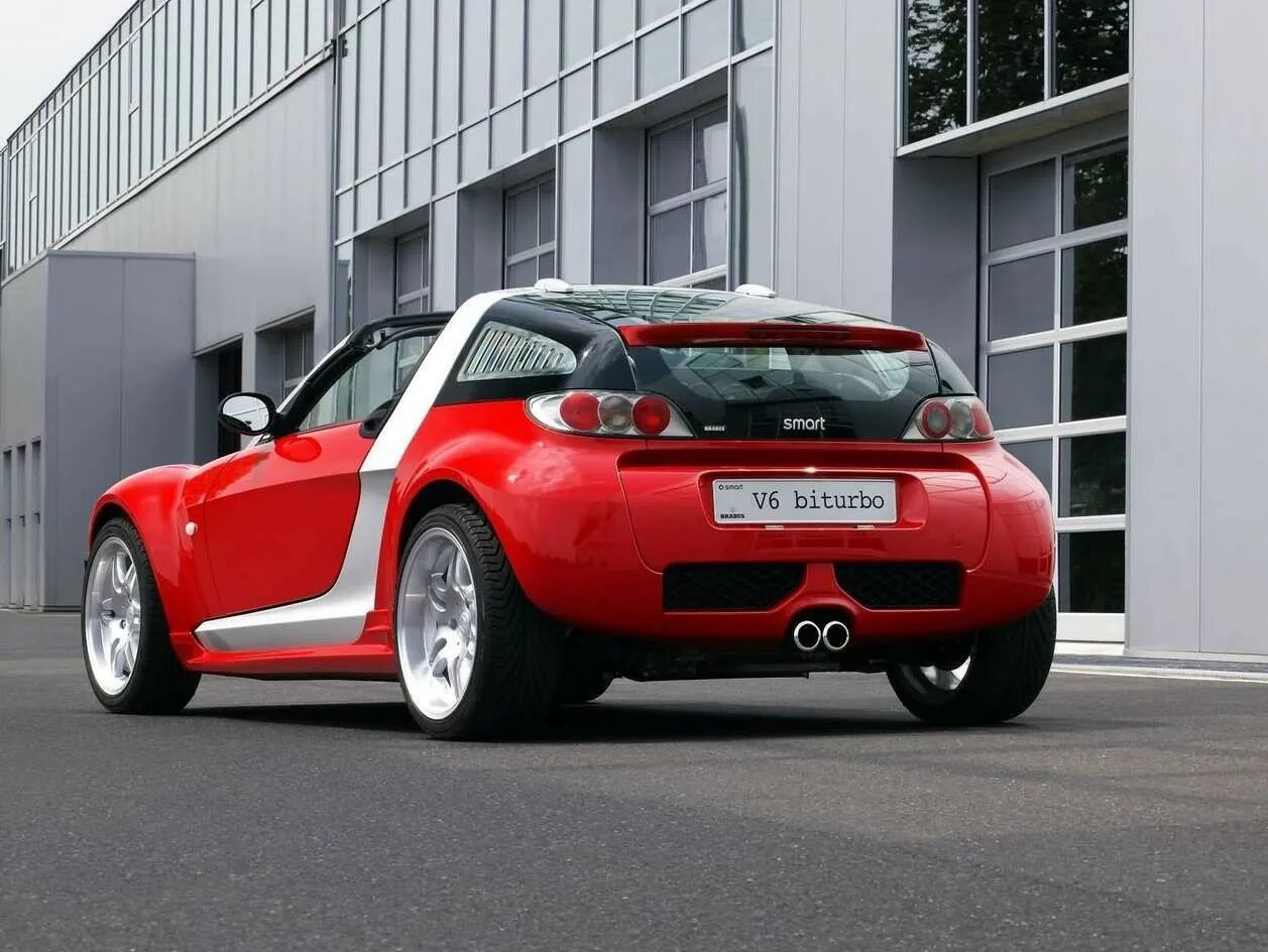 Smart spor. Smart Roadster Coupe Brabus. Smart Roadster Brabus. Smart Roadster Brabus v6. Смарт родстер купе Брабус.