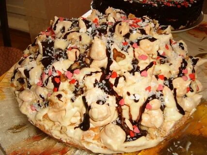 Графские развалины с черносливом и орехами