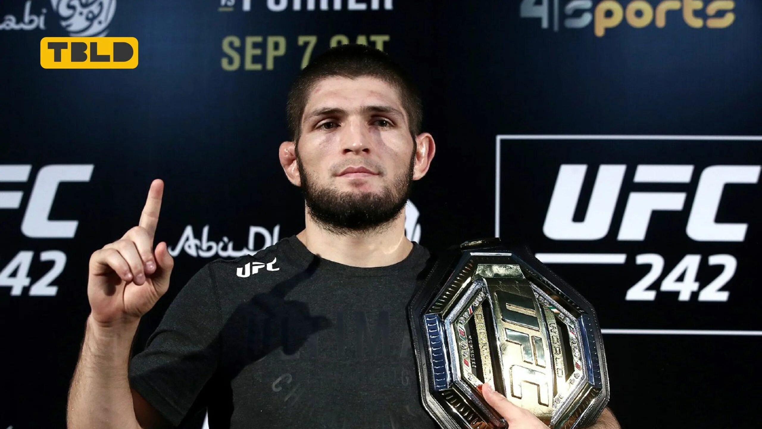 Какое имя у хабиба. Хабиб нурмагомедов. хабиб нурмагомедов ufc. хабиб нурмагомедов с поясом юфс 2025. пояс ufc хабиба нурмагомедова.