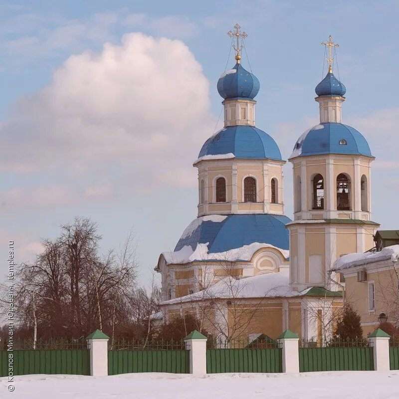 Церковь ясенево петра. Петропавловская Церковь в Ясенево.