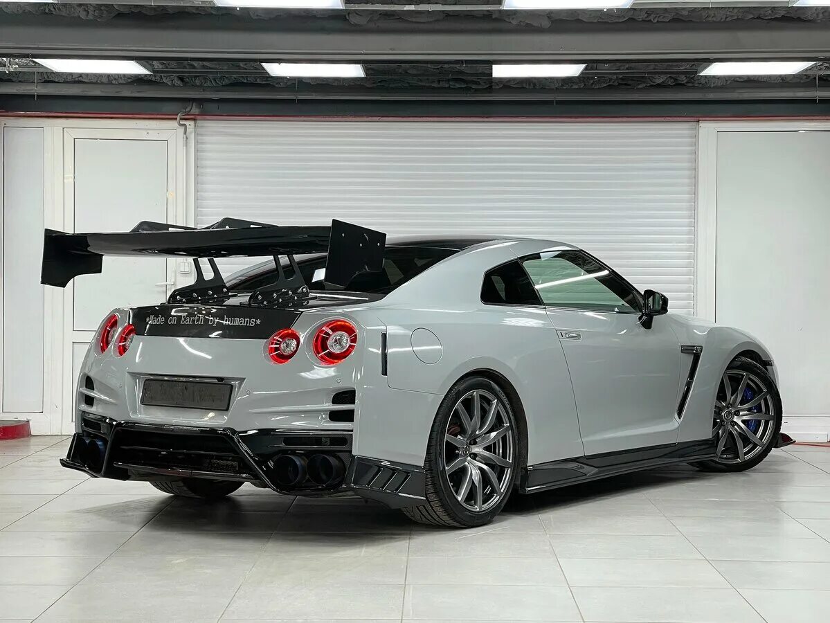 Nissan gt-r 2012. Nissan GTR 1. Nissan gt-r 2012 черный. Ниссан ГТР Рестайлинг 4.