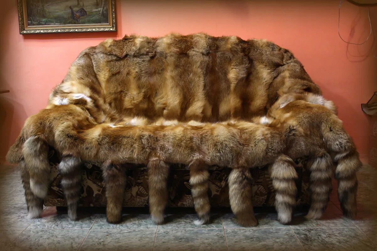 Что делают со шкурами животных