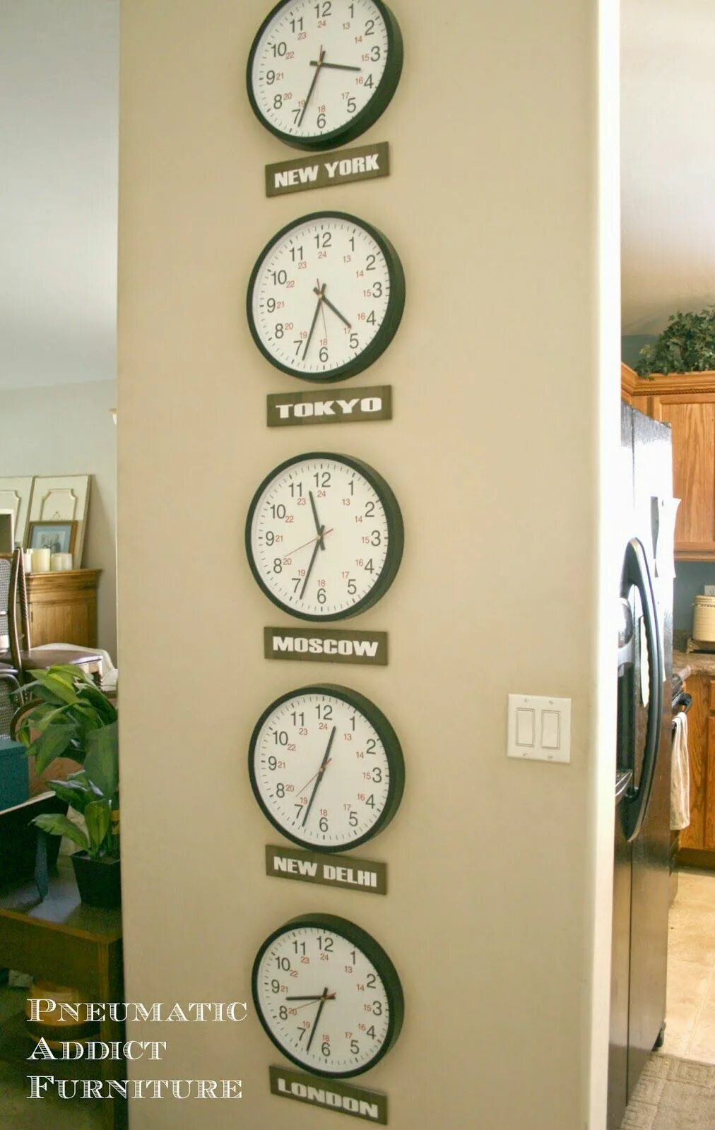 What time is it in moscow