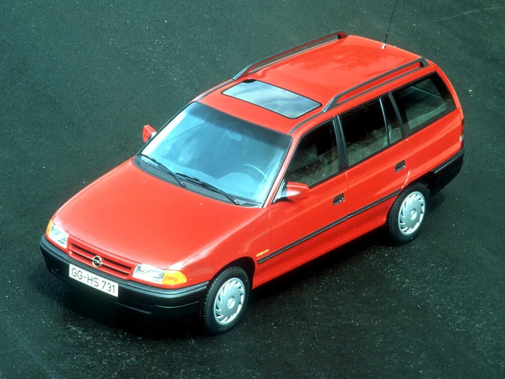 Opel Astra f универсал 1994. Опель Astra f Caravan 1992.