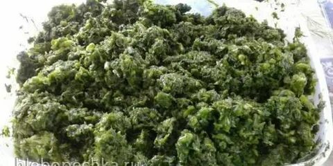 Зелень через мясорубку с чесноком рецепт