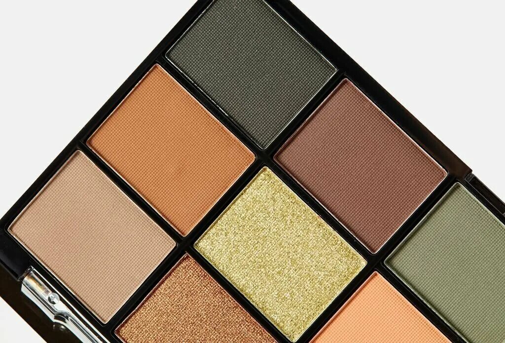 палетка revolution re loaded