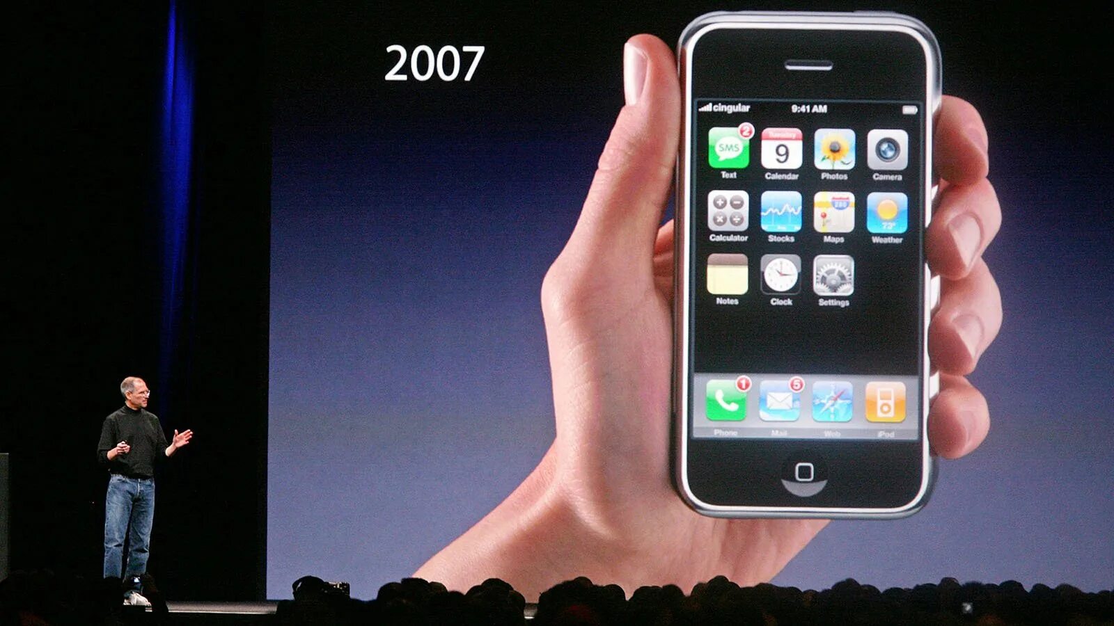 Айфон 1 поколения. Iphone 1 2007. Стив Джобс айфон 2007. Apple iphone 2007 год. Iphone первого поколения Стив Джобс.