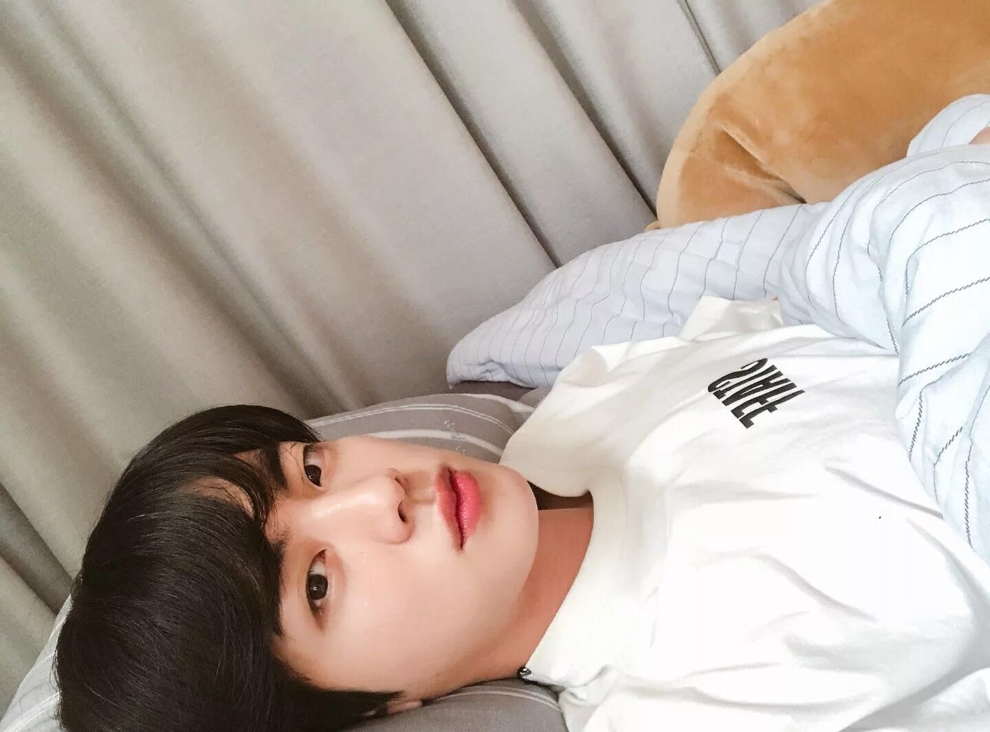 Бтс спят. Jin BTS.