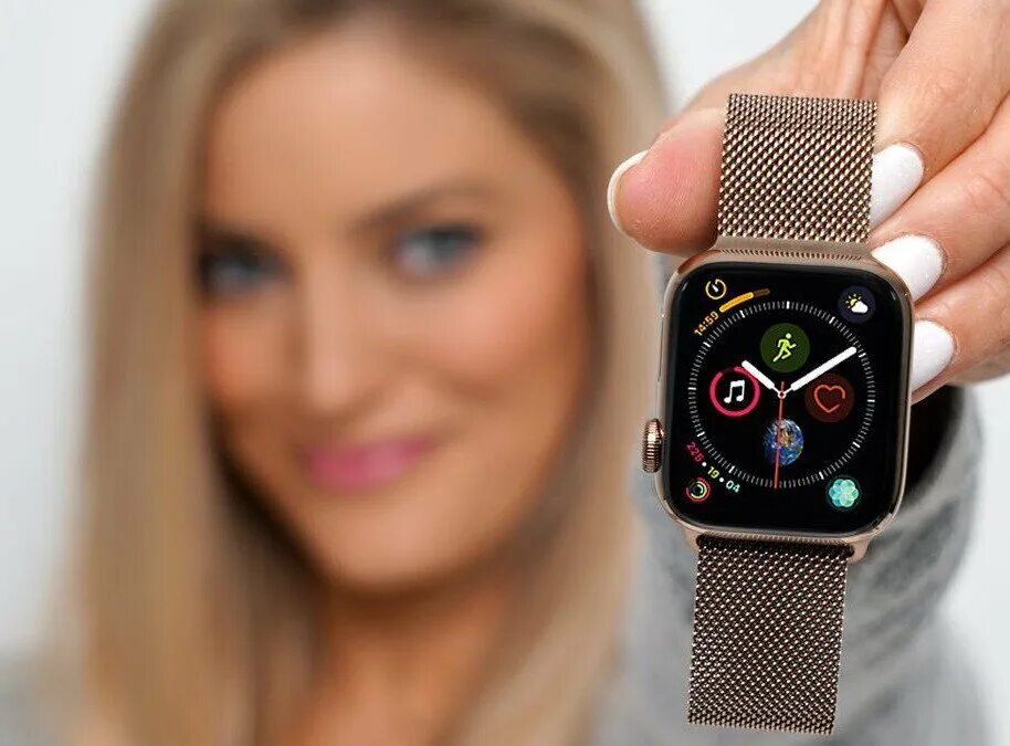 Apple watch se 40 starlight. Apple watch 45mm Series 7 GPS + Cellular Red. Apple watch 4 44. Эппл вотч 4 женские. Apple watch Series 7 41mm (GPS + Cellular) Silver Stainless Steel Case with Silver Milanese loop (mkhx3).