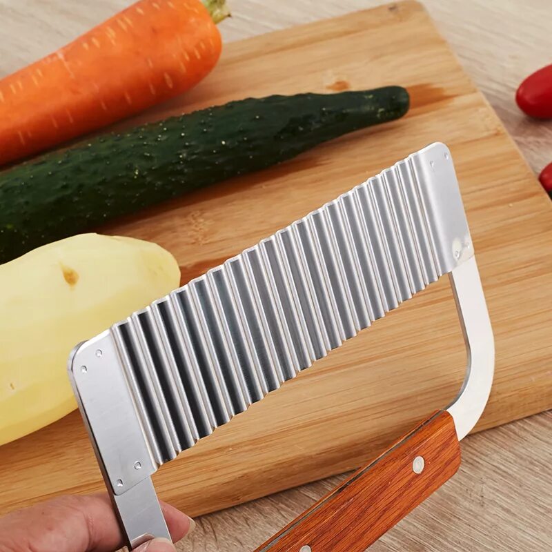 Нож для картофеля купить. Волнистый нож для овощей. Нож рифленый для картофеля. Резак для овощей. Волнистый нож для нарезки овощей.