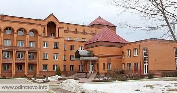 Гбуз мо одинцовская районная больница № 2. Перхушково больница 2. Храм в перхушково. Одинцовский г. Перхушково больница.