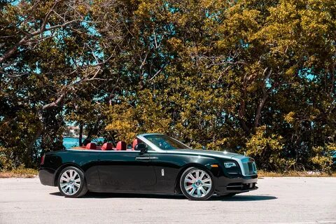 Rolls royce dawn