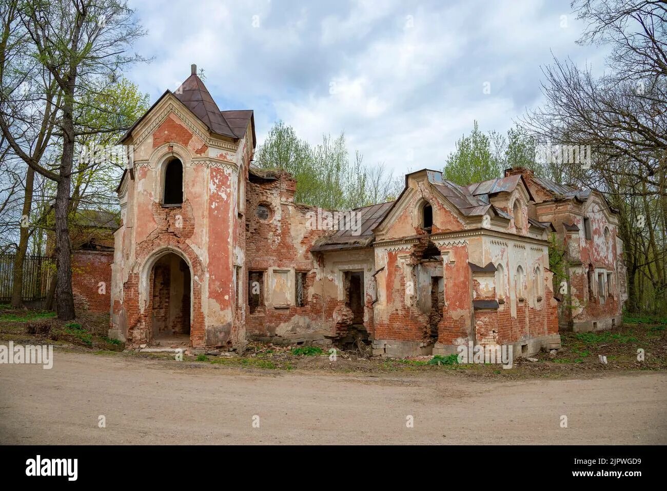 Управляющий в усадьбе. Имение павловка князей волконских. Управляющий поместьем. Граф келлер усадьба сенницы. Ильинское пермский край достопримечательности.