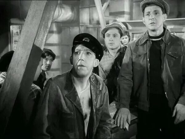 Ребята с нашего двора 1959. Колька слушать. Колька слушать. Серега колька и витек. Колька и сашка кузьмины.