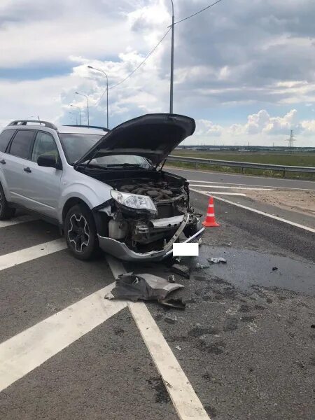 Субару вологда. Субару Форестер в лобовом столкновении авария. Subaru Outback после лобового столкновения.