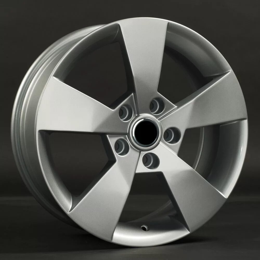 6 et39 s. 1 et40 s. Replica vw5333. Диски hyundai r16 et53. 1 et54 silver.