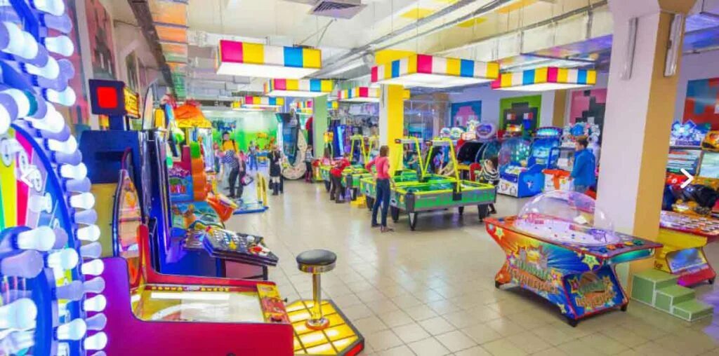 Организация детского праздника москва. Кафе castle kids. Чита детские праздники. Детский праздник фотосессия. Детский праздник.