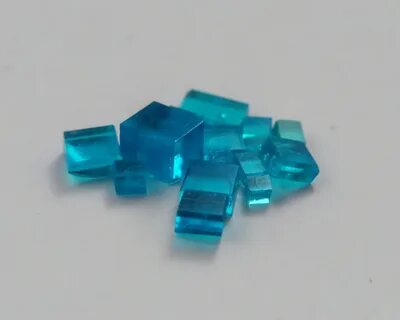 Обычных кристалл