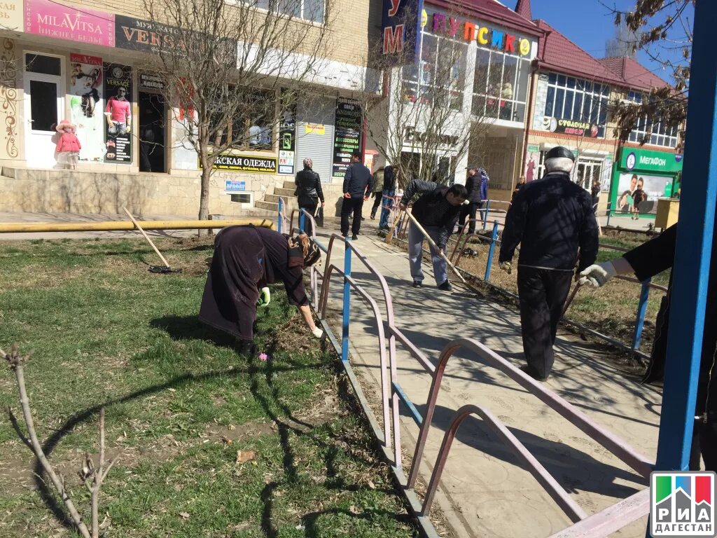 Буйнакск. Субботник в Буйнакском районе. Буйнакск город. Микрорайон в Буйнакске.