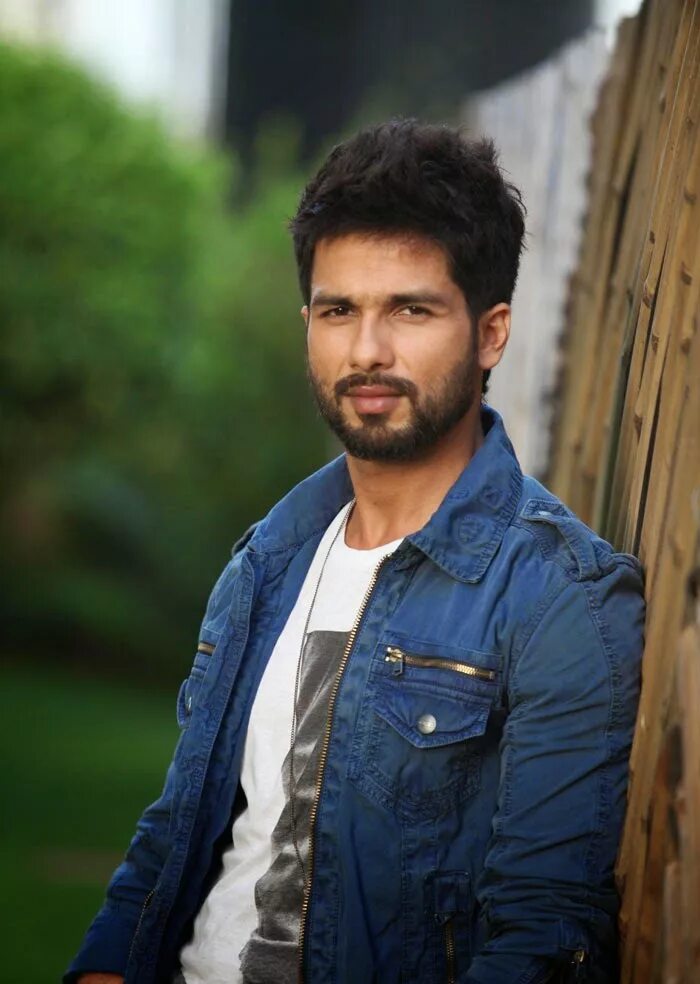 Шахид Капур. Шахид Капур фото. Shahid Kapoor Photoshoot. Индийская мужская мода.