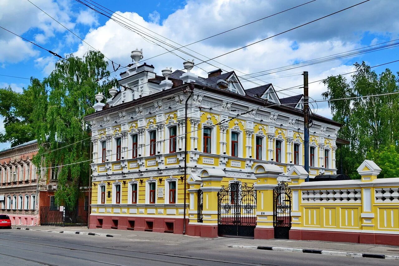 1 дом в нижнем новгороде. Дом купца Чеснокова Нижний Новгород. Ильинская 60 дом купца Чеснокова. Дом Чеснокова улица Ильинская. Ильинская улица Нижний Новгород.