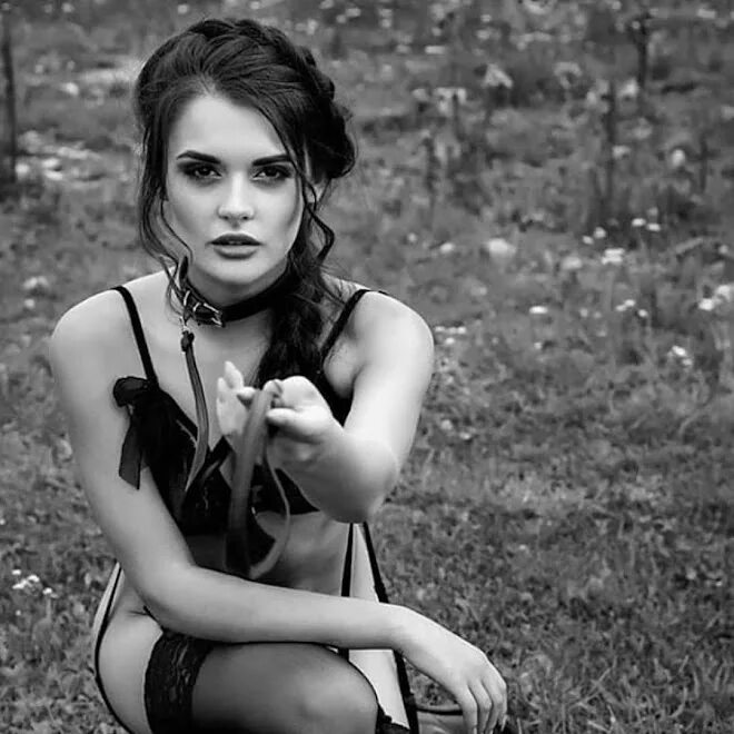 Девушка в оковах. Девушка в оковах. Стал девушкой рабыней. Девушки закованные в цепи. Мариса рамирес — мелитта.