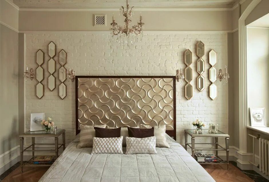 Honeycomb shaped wooden wall mosaic with mirror inserts. This structure of the w