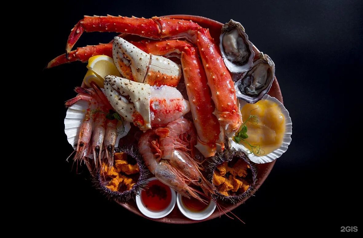 Crabs ресторан. Wine and crab ресторан. сет камчатский краб white rabbit. вайн краб на никольской.