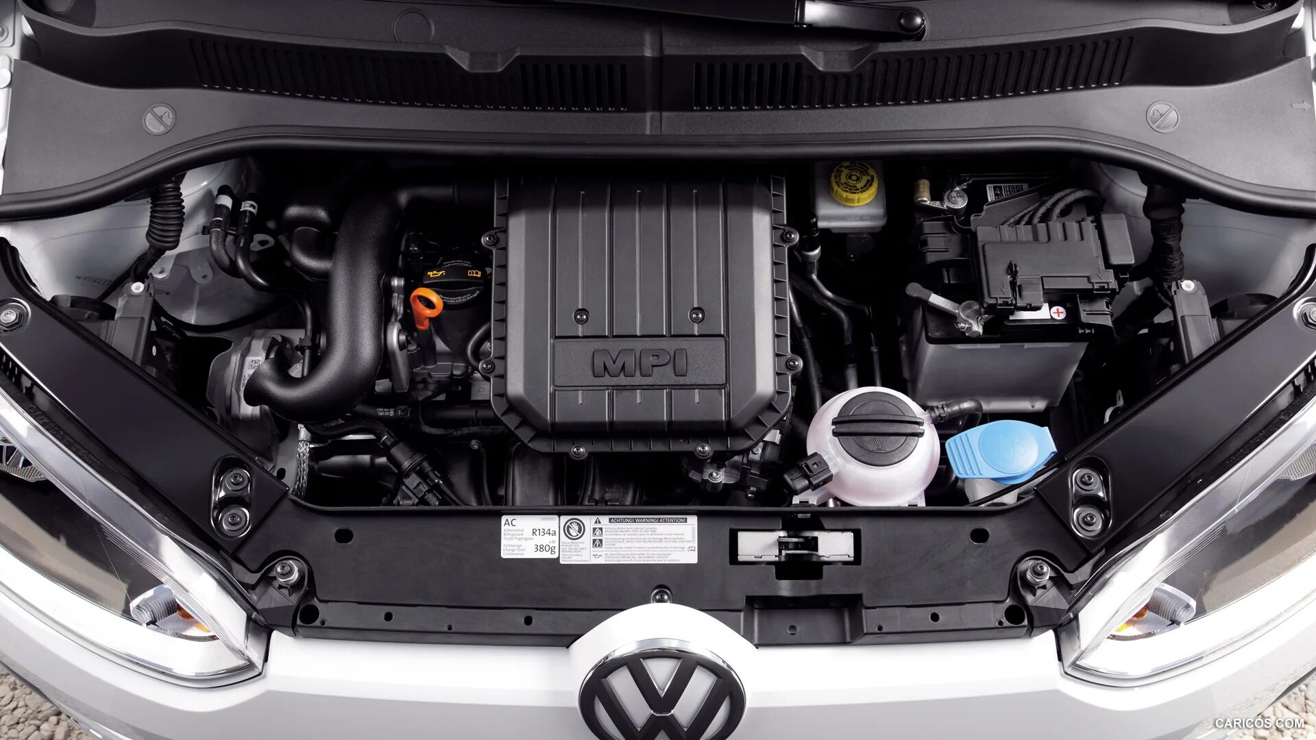 Volkswagen двигатели отзывы. Volkswagen up мотор. MPI 1.0 Фольксваген. 1.4 TDI Polo engine. Фольксваген с электродвигателем.