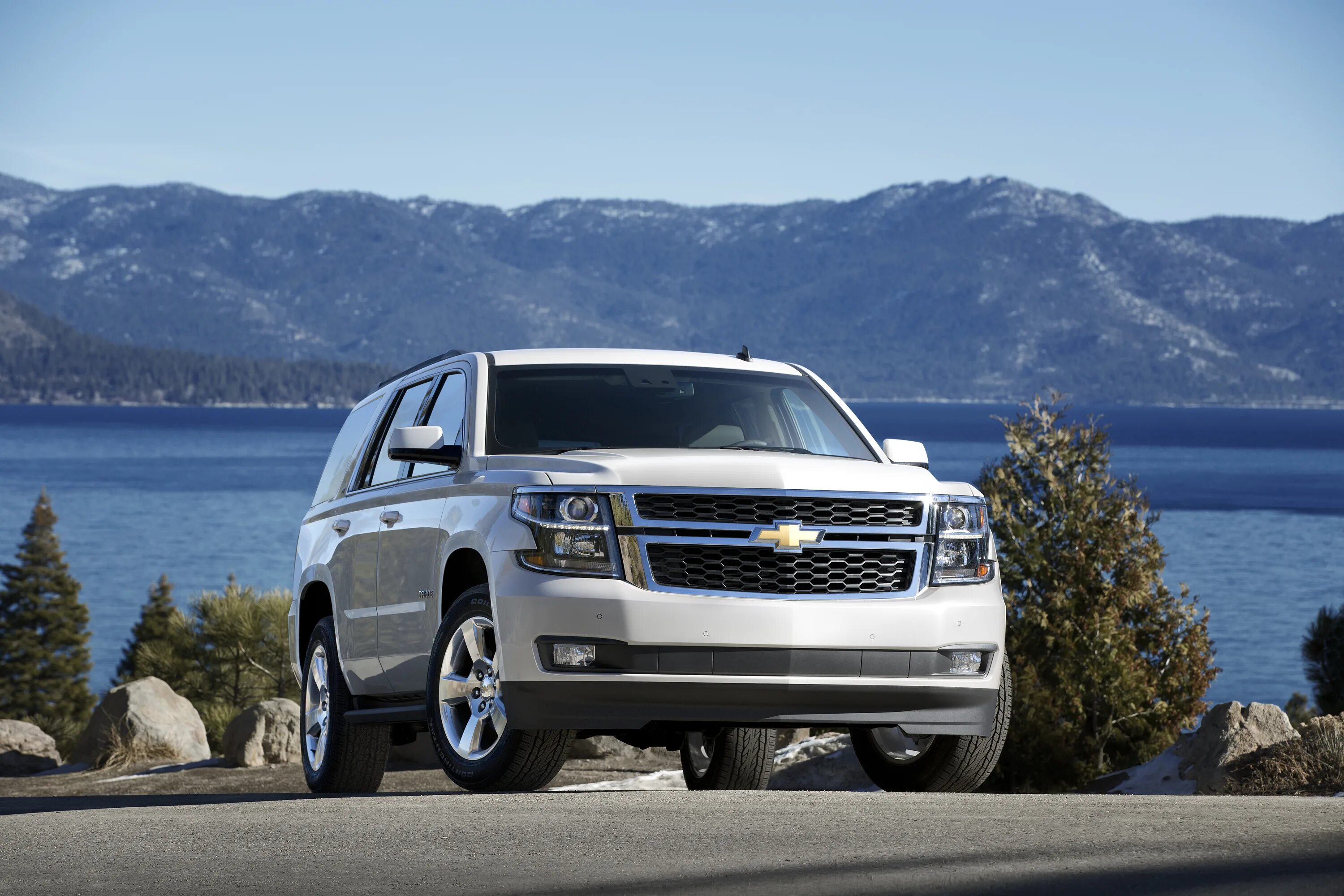 Автомобиль 2015. Chevrolet Suburban 2015. Chevrolet Tahoe 2015. Тахо 2022. Джип Шевроле Тахо.