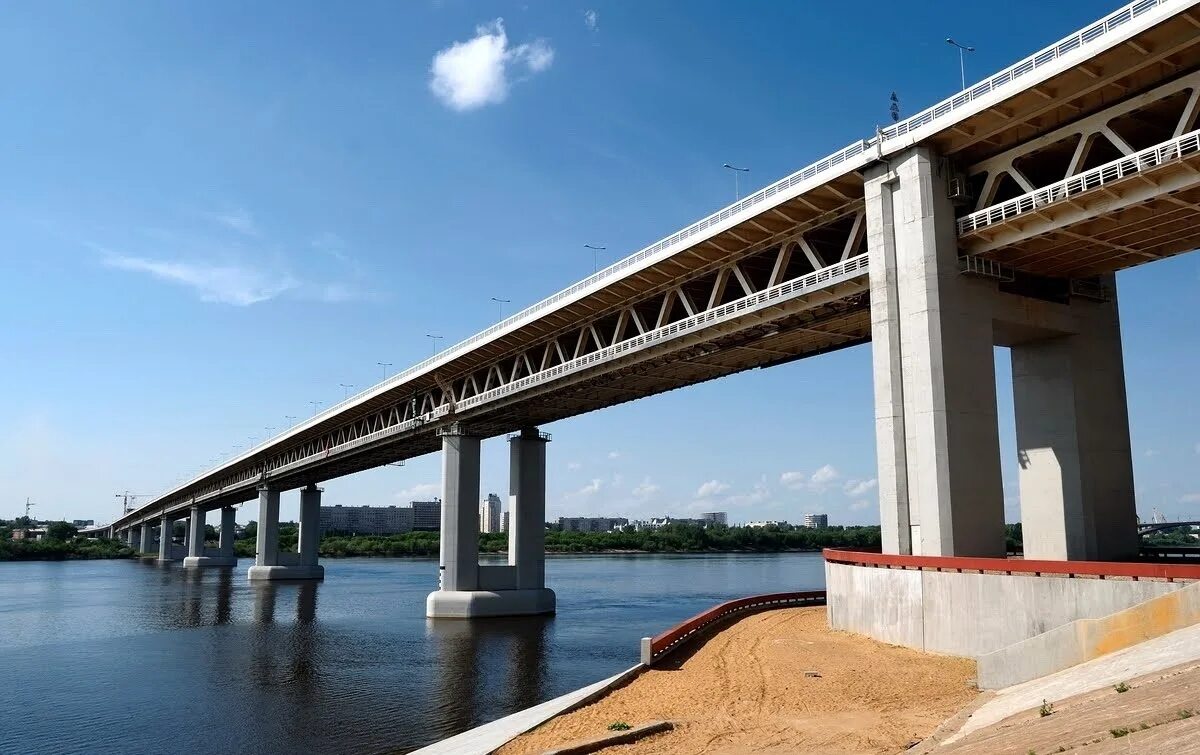 Под метромостом