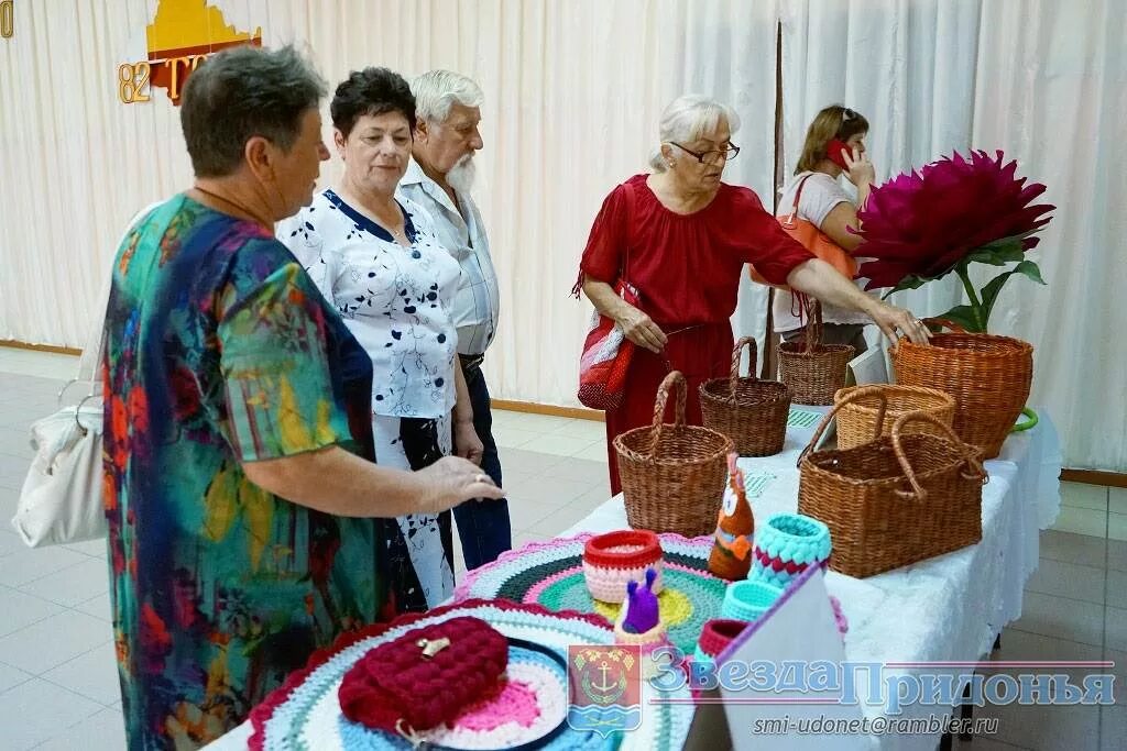 Хутор апаринский усть донецкого района ростовской области. Апаринское сельское поселение. Магазины усть-донецкий. Магазин х. Х апаринский усть донецкого погода.