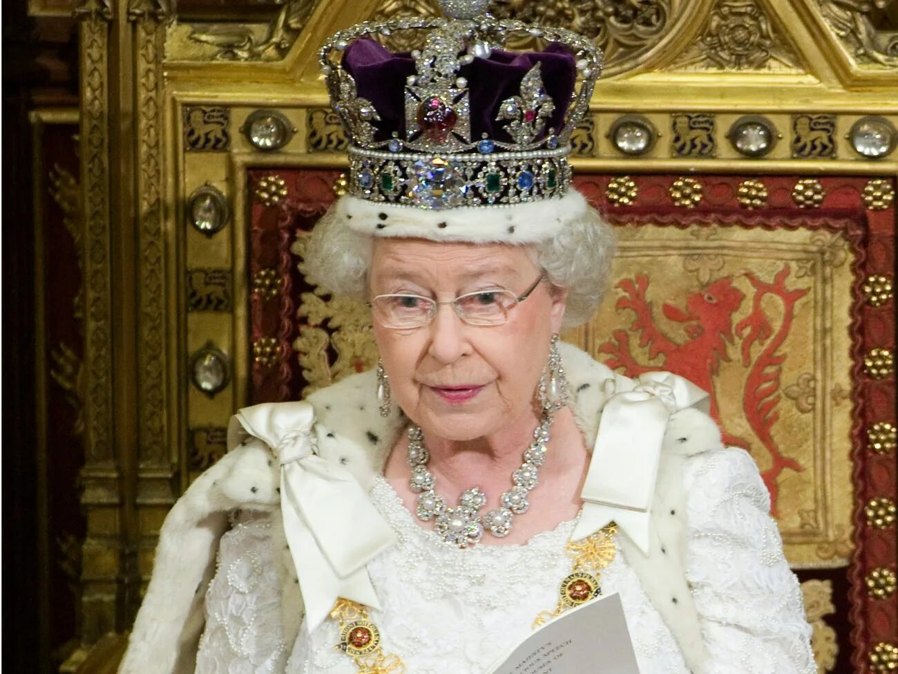 Head of state uk. Королева Англии Елизавета. Королева Елизавета 2. Корона Елизаветы 2. Лондон Елизавета 2.