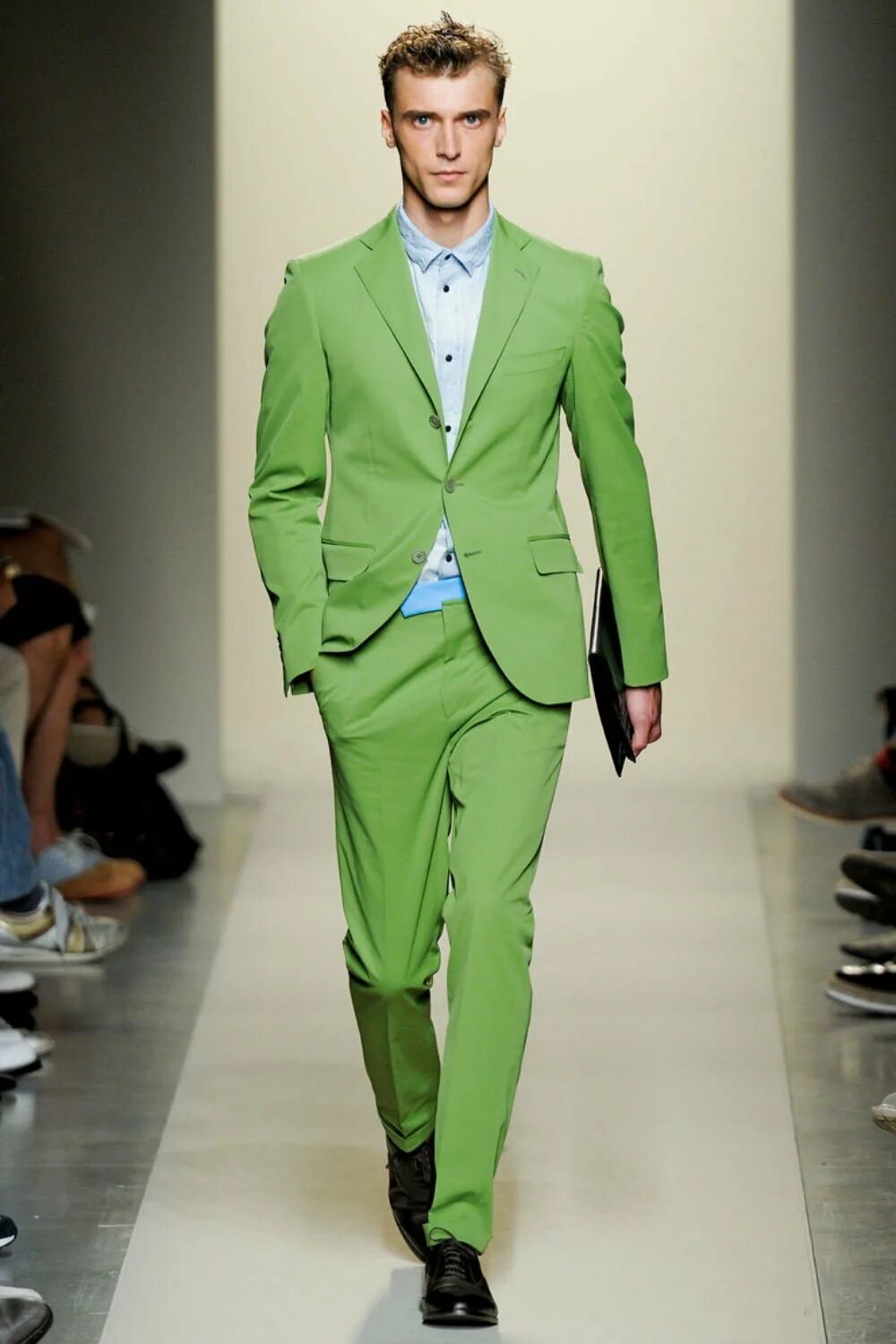 Костюм Боттега Венета зеленый. Bottega Veneta зеленый костюм. Боттега Венета зеленый мужской. Боттега Венета костюм.