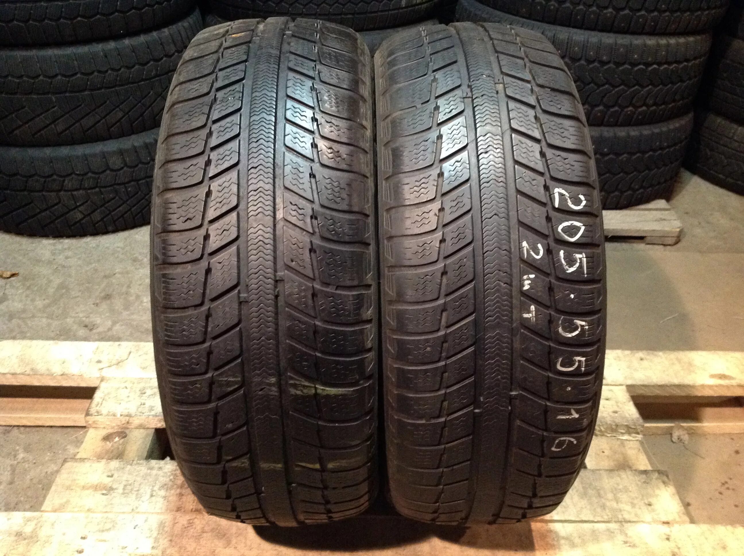 Michelin Primacy Alpin pa3. Pirelli Winter 210 Snowsport. Pirelli Winter 210 Snowsport 205/60 r16. Резина Лонсдейл зимняя 215 50 r16.