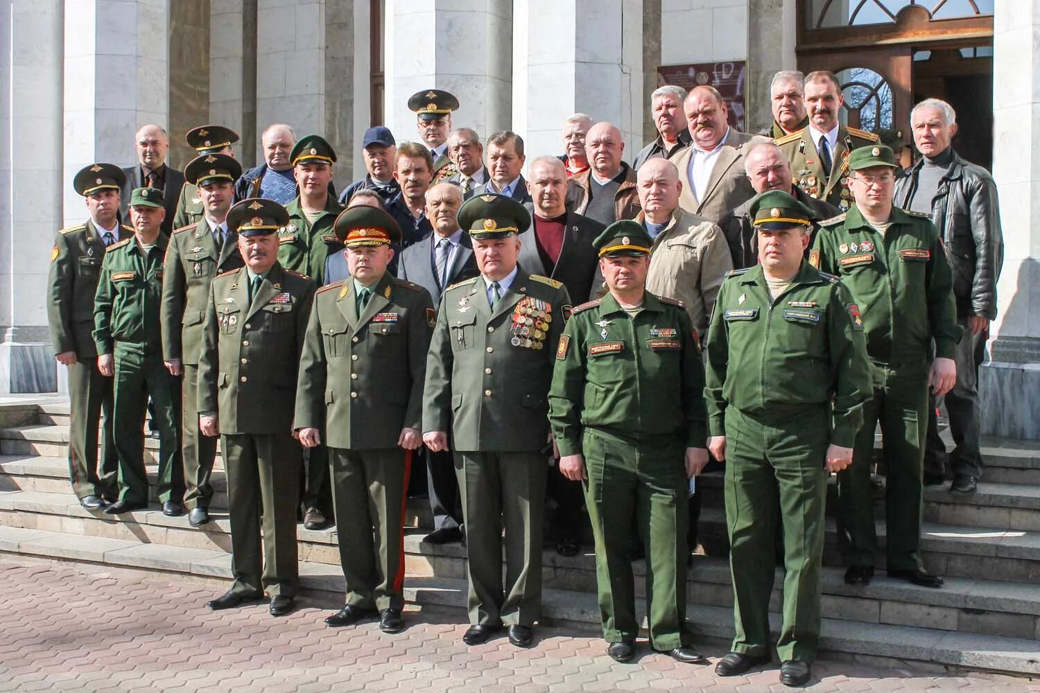 Военные комиссариаты российской федерации. Сотрудник военного комиссариата. Форма военного комиссариата. Форма военного комиссара. Военная форма военкомата.