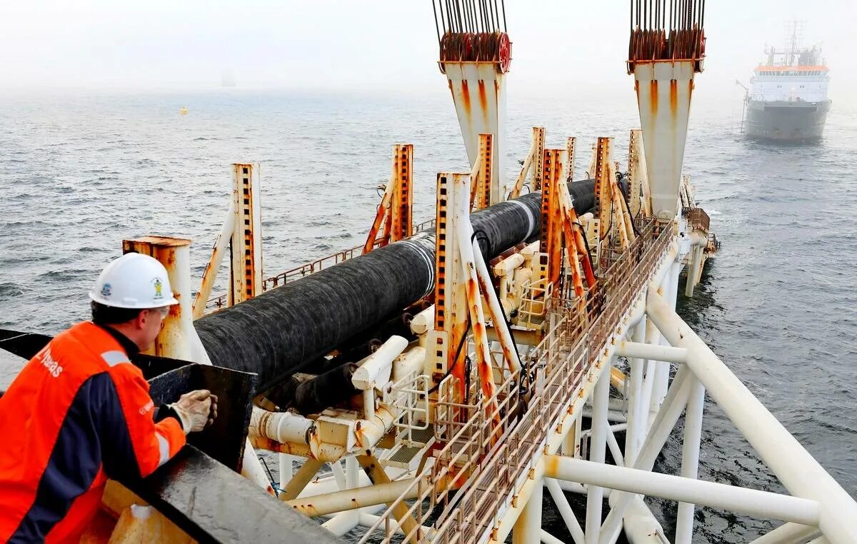 Северный поток работает. Nord stream 2. стройка северного потока 2. трубопровод северный поток 2. германия северный поток 2.