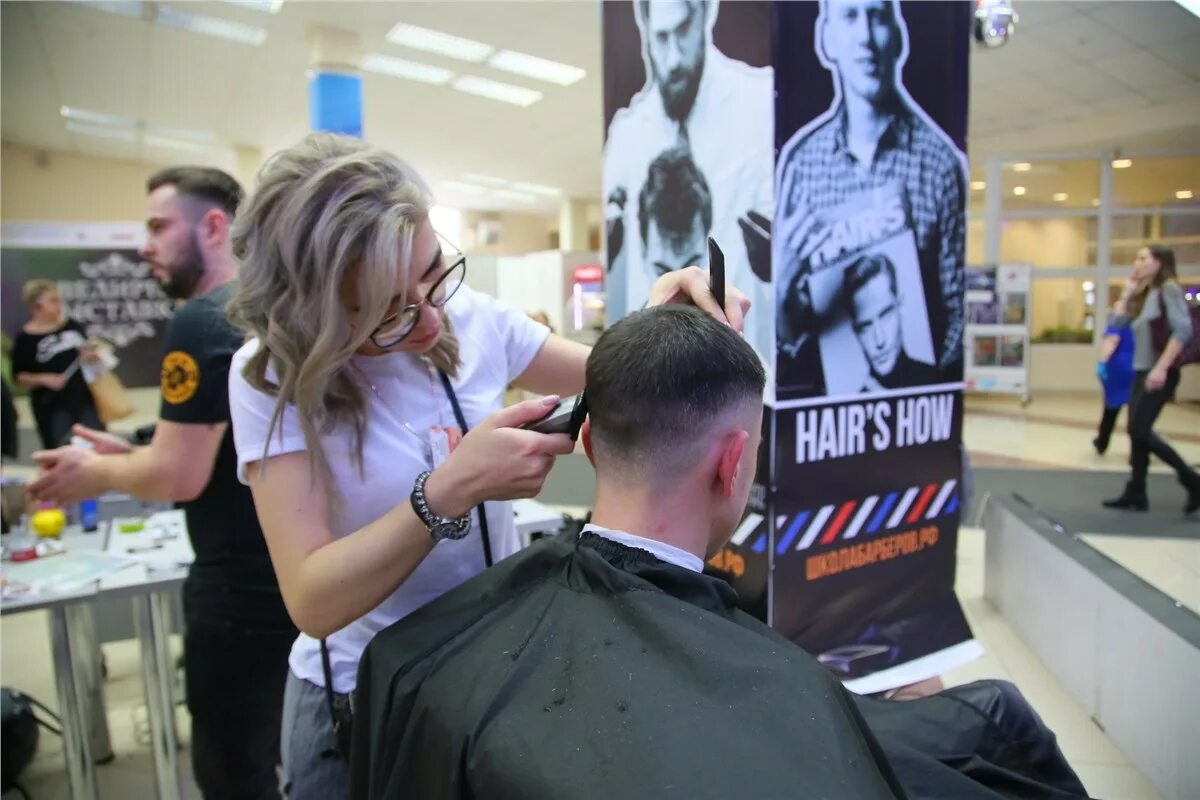 Фото девушек выставки красноярск. Женева бьюти красноярск. Идеал красоты новосибирск северная 43. Мир красоты красноярск парикмахерская. Выставка идеального человека.